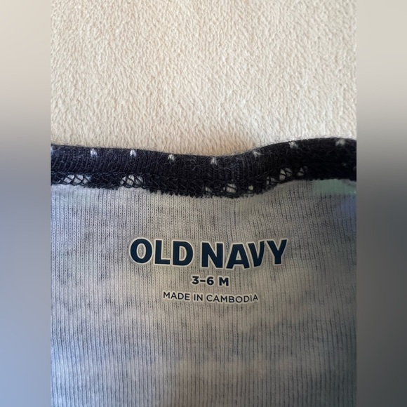 Old Navy Baby Boy 2 Piece Cotton Outfit Set 3-6 Months - Picture 4 of 8